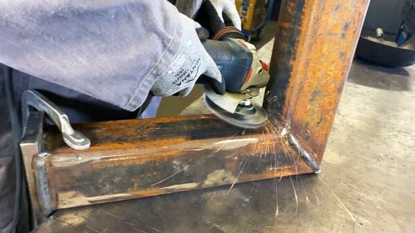 BK 600 Z Brosse conique 5'' x 5/8-11, fil acier 0.5